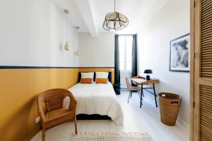chambre moderne ton neutre